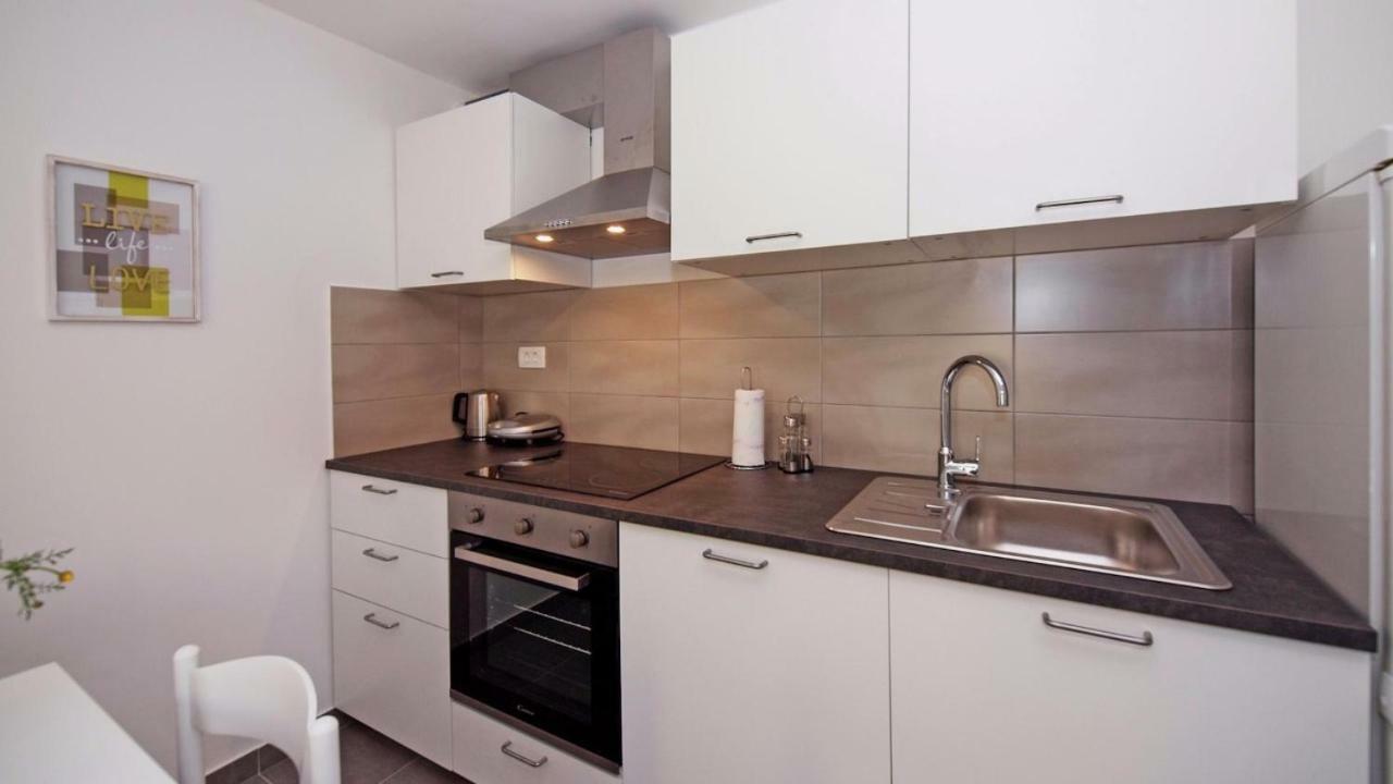 Apartments Mare Vodice Kültér fotó