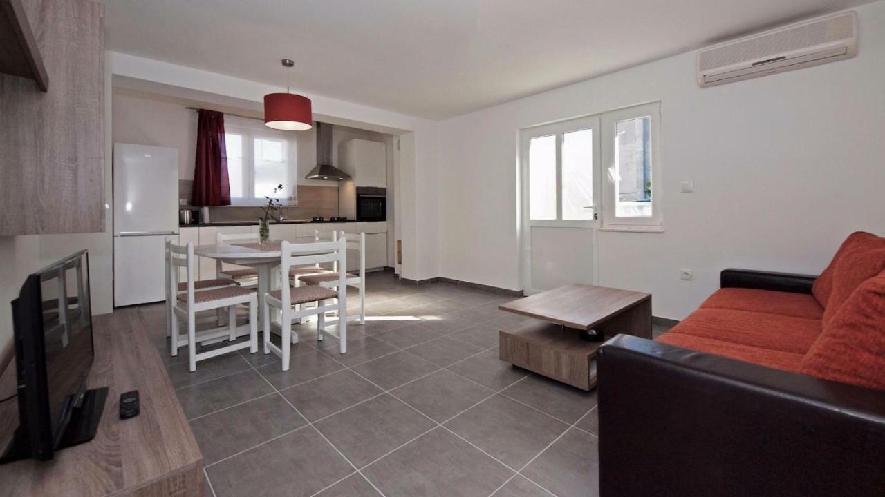 Apartments Mare Vodice Kültér fotó